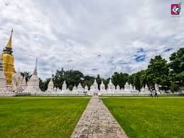 Quiet Temple Garden 7