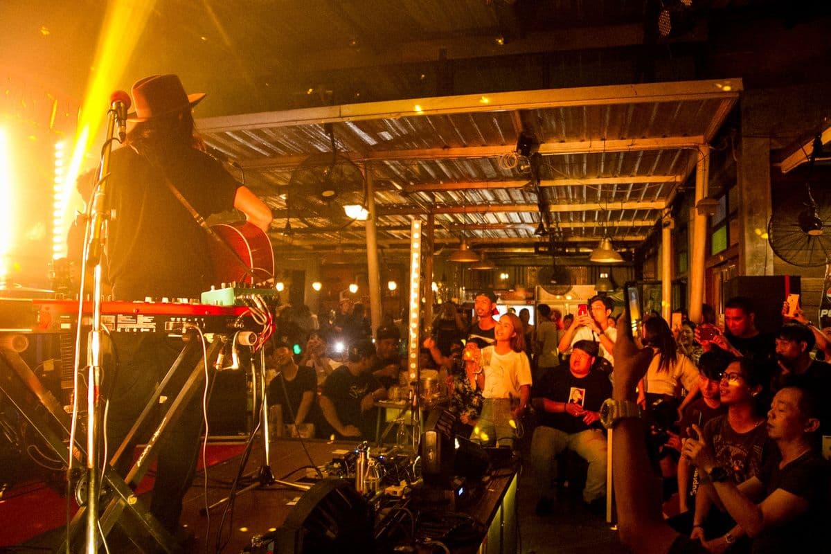 Live Music House